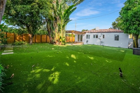 Immobilier commercial à vendre à Miami, Floride: 166.3 m2 № 2411726 - photo 30