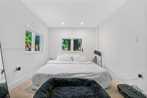 Immobilier commercial à vendre à Miami, Floride: 166.3 m2 № 2411726 - photo 23