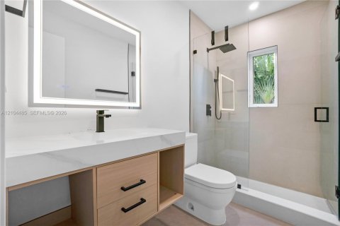 Immobilier commercial à vendre à Miami, Floride: 166.3 m2 № 2411726 - photo 15