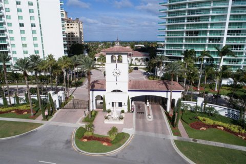 Copropriété à vendre à Aventura, Floride: 3 chambres, 293.57 m2 № 1783750 - photo 1