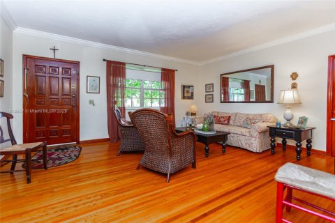 House in Miami, Florida 3 bedrooms, 145.86 sq.m. № 1781874 - photo 16