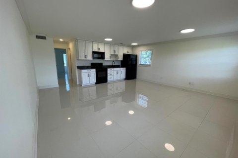 Condominio en alquiler en Stuart, Florida, 1 dormitorio, 74.32 m2 № 2077348 - foto 7