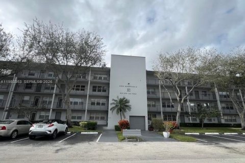 Купить кондоминиум в Пемброк-Пайнс, Флорида 2 спальни, 96.99м2, № 2043507 - фото 5