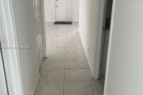 Купить кондоминиум в Пемброк-Пайнс, Флорида 2 спальни, 96.99м2, № 2043507 - фото 9