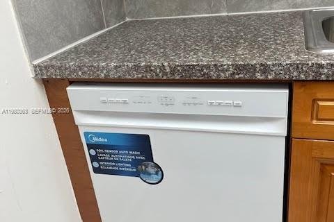 Купить кондоминиум в Пемброк-Пайнс, Флорида 2 спальни, 96.99м2, № 2043507 - фото 11