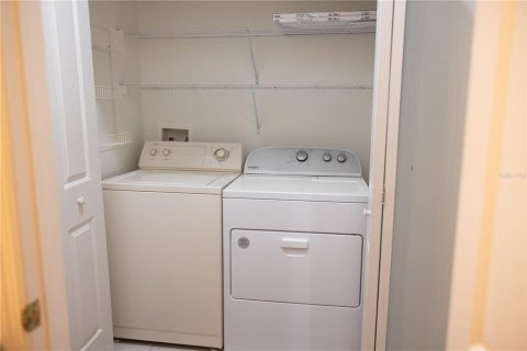 Townhouse in Tampa, Florida 2 bedrooms, 137.87 sq.m. № 1919539 - photo 23