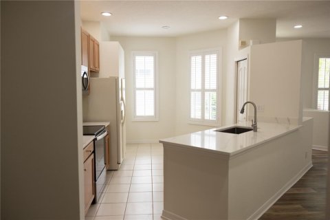 Townhouse in Tampa, Florida 2 bedrooms, 137.87 sq.m. № 1919539 - photo 9