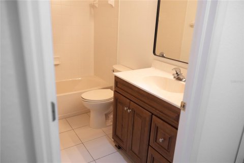 Townhouse in Tampa, Florida 2 bedrooms, 137.87 sq.m. № 1919539 - photo 22