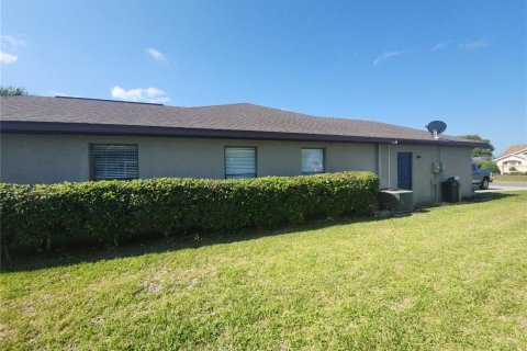 House in Spring Hill, Florida 3 bedrooms, 168.06 sq.m. № 2212707 - photo 9