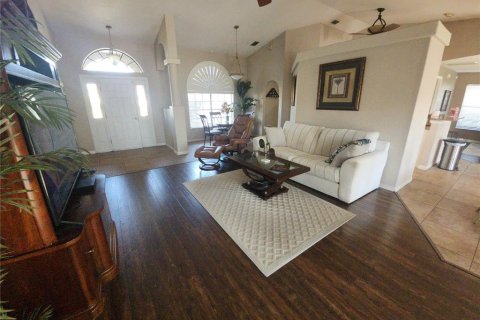 House in Spring Hill, Florida 3 bedrooms, 168.06 sq.m. № 2212707 - photo 27