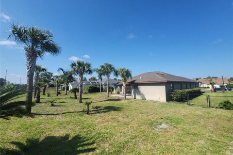 House in Spring Hill, Florida 3 bedrooms, 168.06 sq.m. № 2212707 - photo 7
