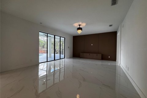 Villa ou maison à vendre à Oakland, Floride: 5 chambres, 367.06 m2 № 2228242 - photo 7