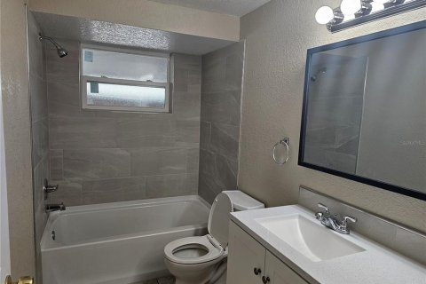 Apartment in Holiday, Florida 1 bedroom, 48.77 sq.m. № 2111194 - photo 5