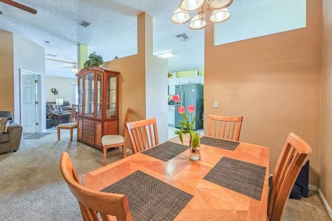 House in Palm Coast, Florida 4 bedrooms, 161.09 sq.m. № 1689986 - photo 7