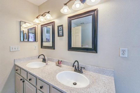 House in Palm Coast, Florida 4 bedrooms, 161.09 sq.m. № 1689986 - photo 23