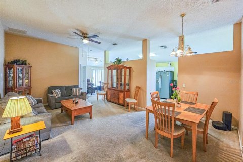 House in Palm Coast, Florida 4 bedrooms, 161.09 sq.m. № 1689986 - photo 4