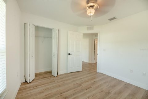 House in Palm Coast, Florida 3 bedrooms, 126.9 sq.m. № 1893814 - photo 14