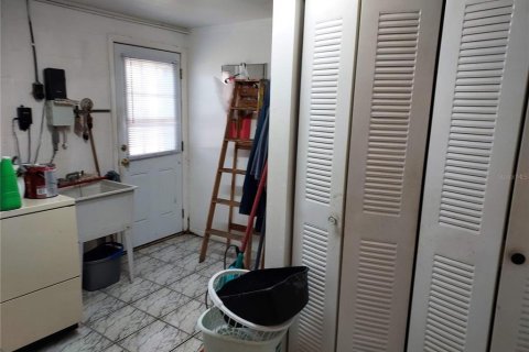 House in Holiday, Florida 3 bedrooms, 182.74 sq.m. № 1786388 - photo 9