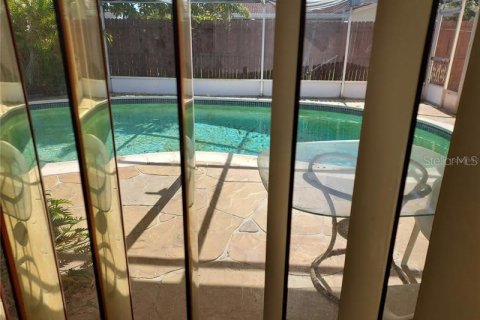 House in Holiday, Florida 3 bedrooms, 182.74 sq.m. № 1786388 - photo 2