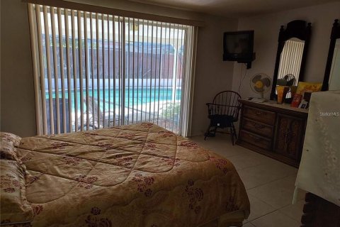 House in Holiday, Florida 3 bedrooms, 182.74 sq.m. № 1786388 - photo 13
