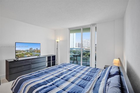 Copropriété à louer à Sunny Isles Beach, Floride: 1 chambre, 92.9 m2 № 1971581 - photo 8