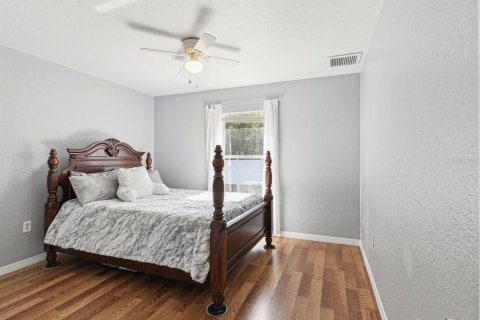 House in Spring Hill, Florida 4 bedrooms, 164.9 sq.m. № 1678124 - photo 27