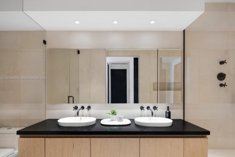 Купить кондоминиум в Майами-Бич, Флорида 2 спальни, 181.16м2, № 1958027 - фото 14