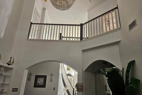 House in Kissimmee, Florida 4 bedrooms, 295.15 sq.m. № 2215944 - photo 21