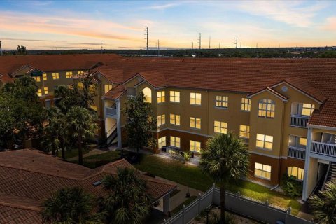Condo in Seminole, Florida, 2 bedrooms  № 1761569 - photo 1