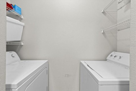 Condo in Seminole, Florida, 2 bedrooms  № 1761569 - photo 18