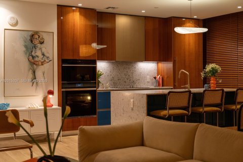 Condo in Miami, Florida, 3 bedrooms  № 2078092 - photo 27