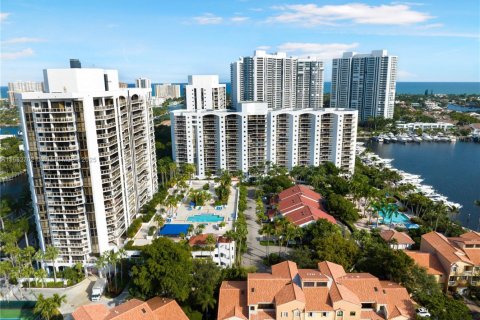 Condominio en venta en Aventura, Florida, 3 dormitorios, 169.08 m2 № 1812197 - foto 29