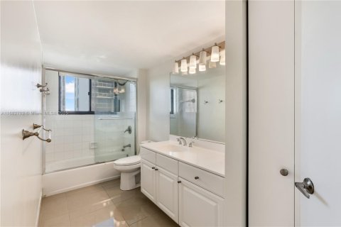 Condominio en venta en Aventura, Florida, 3 dormitorios, 169.08 m2 № 1812197 - foto 12