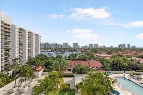 Condominio en venta en Aventura, Florida, 3 dormitorios, 169.08 m2 № 1812197 - foto 17