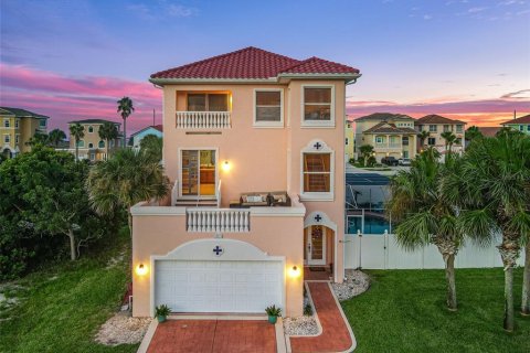 House in Ormond Beach, Florida 3 bedrooms, 179.3 sq.m. № 2219707