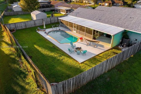 Villa ou maison à vendre à Port St. Lucie, Floride: 3 chambres № 2010929 - photo 3