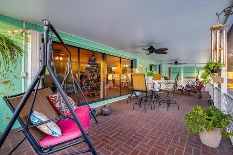 Villa ou maison à vendre à Port St. Lucie, Floride: 3 chambres № 2010929 - photo 8