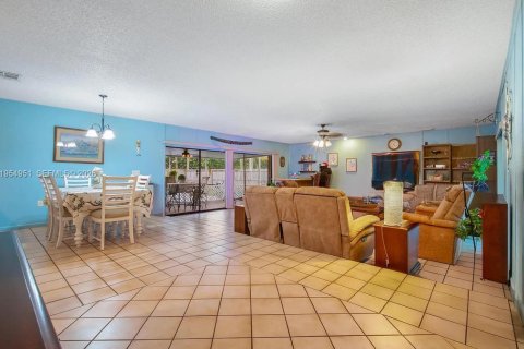 Villa ou maison à vendre à Port St. Lucie, Floride: 3 chambres № 2010929 - photo 19