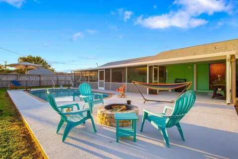 Villa ou maison à vendre à Port St. Lucie, Floride: 3 chambres № 2010929 - photo 5