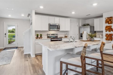 House in Parrish, Florida 4 bedrooms, 209.96 sq.m. № 1873100 - photo 8