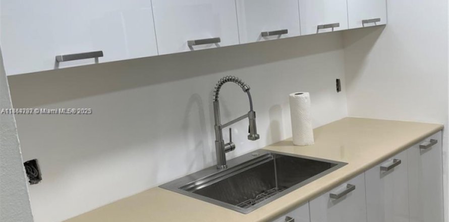 Condo à Dania Beach, Floride, 1 chambre № 1893076