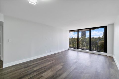 Copropriété à vendre à Hallandale Beach, Floride: 2 chambres, 113.43 m2 № 2083187 - photo 6