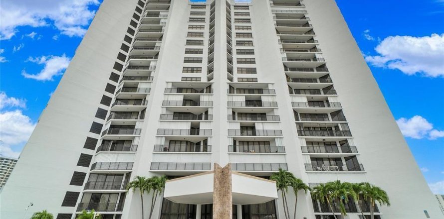Condo à Hallandale Beach, Floride, 2 chambres № 2083187