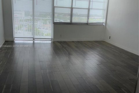 Copropriété à vendre à North Miami, Floride: 1 chambre, 79.43 m2 № 2090524 - photo 9