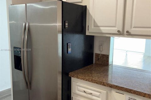 Copropriété à vendre à North Miami, Floride: 1 chambre, 79.43 m2 № 2090524 - photo 8