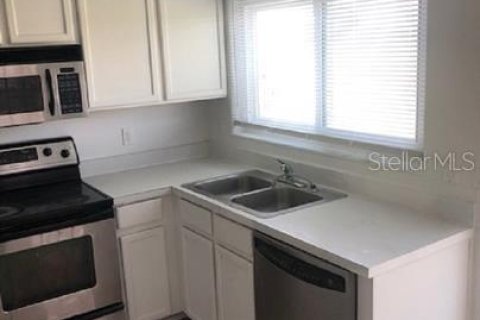 Copropriété à louer à Kissimmee, Floride: 3 chambres, 105.54 m2 № 1827827 - photo 4