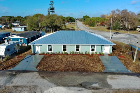 Immobilier commercial à St. Lucie, Floride 197.51 m2 № 2077671