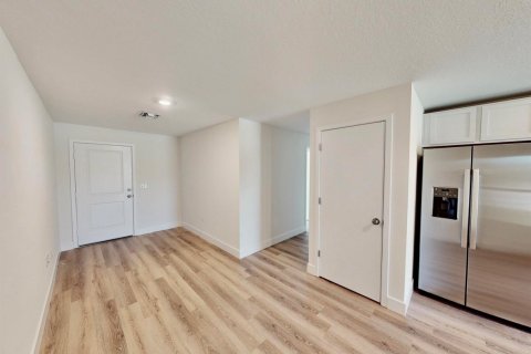 Immobilier commercial à vendre à St. Lucie, Floride: 197.51 m2 № 2077671 - photo 21