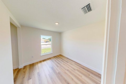 Immobilier commercial à vendre à St. Lucie, Floride: 197.51 m2 № 2077671 - photo 13