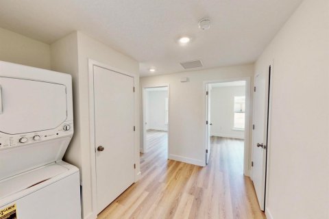 Immobilier commercial à vendre à St. Lucie, Floride: 197.51 m2 № 2077671 - photo 8